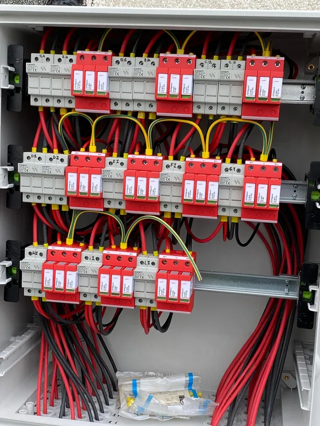 Interruttori e protezioni in un quadro elettrico